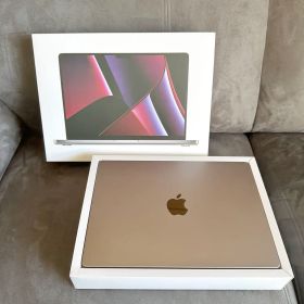 「ほぼ未使用」MacBook Pro 14インチ