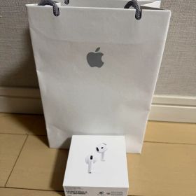 Apple AirPods 4 ノイズキャンセリング付き 未使用に近い