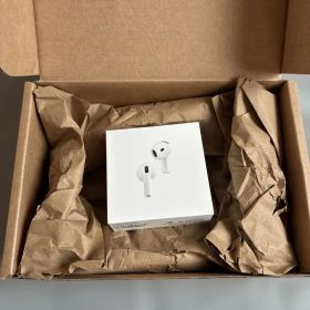 【純正 / 未開封】AirPods 4 アクティブノイズキャンセリング搭載
