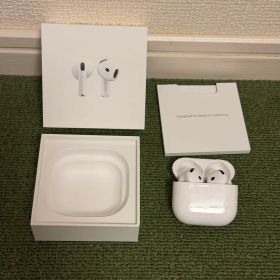 アップル AirPods4 ノイズキャンセリング非搭載
