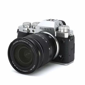 【中古】富士フイルム(FUJIFILM) ミラーレス一眼カメラ X-T4レンズキット ブラック X-T4LK-1680-B