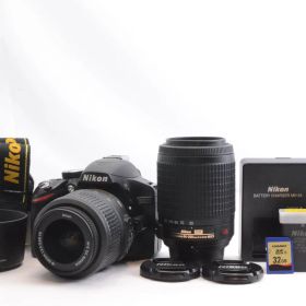 【バッテリー2個付き、32GBのSDカード付き良品】Nikon ニコン D3200 ダブルズームキット