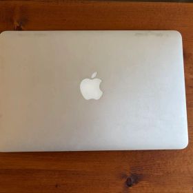 Apple MacBook Air 11インチ 2015 128GB 初期化済