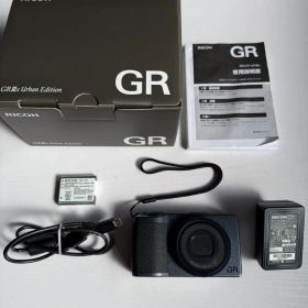 【極美品】RICOH GR IIIx Urban Edition おまけ付き