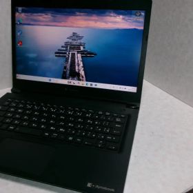 美品/東芝 dynabook S73/FR/13.3型/ブラック