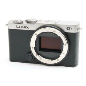 【中古】 《並品》 Panasonic LUMIX S9 ボディ DC-S9-S ダークシルバー 【USB端子カバー部品交換/各部点検済】【安心☆バッテリーは新品です！】 [ デジタルカメラ ]