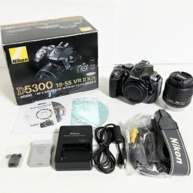 【シャッター回数約13,529 枚】ニコン(Nikon) デジタル一眼カメラ D5000シリーズ D5300 18-55 VR IIレンズキット [グレー] 【中古】【良い】【25800105083469】