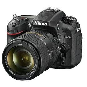 【中古】 Nikon デジタル一眼レフカメラ D7200 18-300VR レンズキット D7200LK18-300