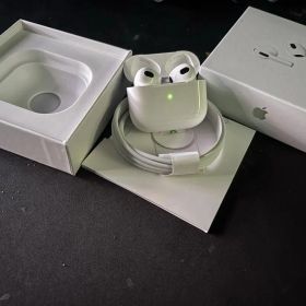 AirPods Pro 第2世代 Lightning端子