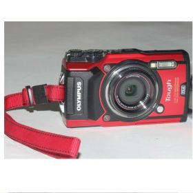 【中古】本物抜群に綺麗な完動美品オリンパスのGPSWi-Fi機能搭載のタToughデジタルカメラTG-5S赤 2週間保証付き 〇F20-6