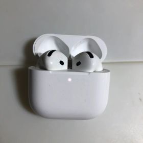 Apple AirPods 第4世代 ANC ノイズキャンセリング付き