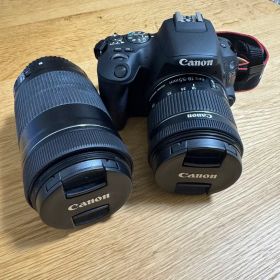 Canon EOS Kiss X9 レンズ2本セット / バッテリー / 充電器