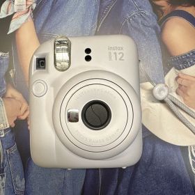 instax mini 12 フィルムカメラ