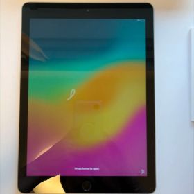 【付属品完備】iPad 第6世代 32GB Wi-Fiモデル スペースグレイ