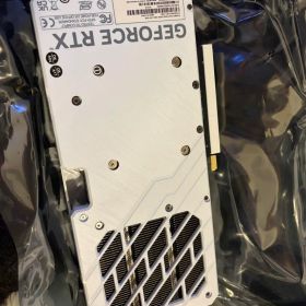 Palit GeForce RTX 4060 Ti 8GB ホワイト