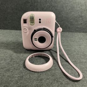 Fujifilm Instax Mini 12インスタントカメラ