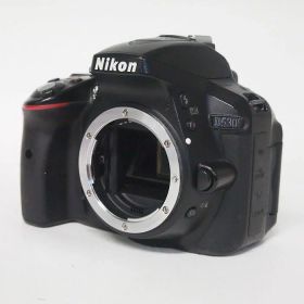 【中古】 (ニコン) Nikon D5300 ボディ ブラック【中古カメラ デジタル一眼】 ランク：C