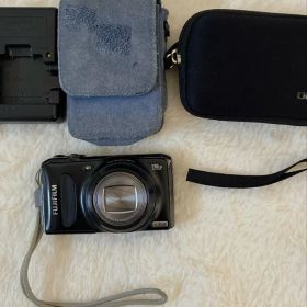 【動作確認済】FUJIFILM FinePix F300EXR ブラック 付属品