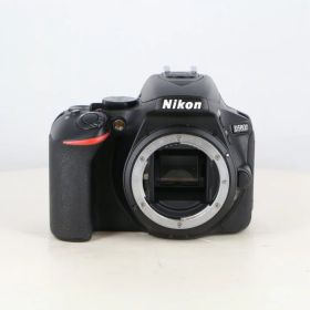 【中古】 (ニコン) Nikon D5600 ボディ【中古カメラ デジタル一眼】