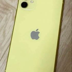 iPhone11 128GB 黄色 本体 充電ケーブル、Appleイヤフォン付き