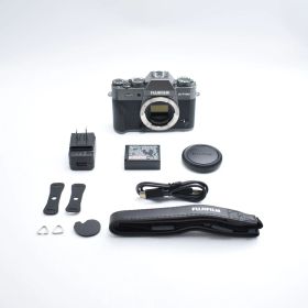 B#11733 富士フイルム(FUJIFILM) ミラーレス一眼カメラ X-T30ボディ チャコールシルバー X-T30-CS