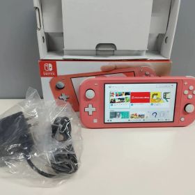 【良品】Nintendo Switch Lite HDH-001/2020年製/コーラル〈HDH-S-PAZAA〉