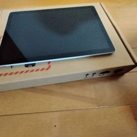 Surface Go 4 キーボード付き