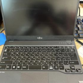 富士通ノートパソコン LIFEBOOK U937/P Core i5-7300U