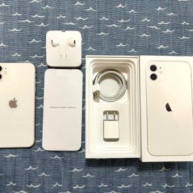 iPhone 11 ホワイト 本体 64GB simフリー 付属品あり