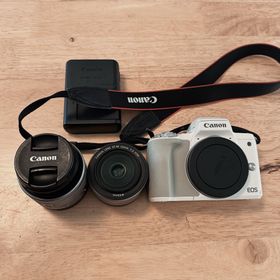 キヤノン(Canon)のCanon EOS kissM ダブルレンズキット（ホワイト）(ミラーレス一眼)