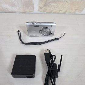 Nikon COOLPIX A100 デジカメ