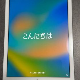 Apple iPad 第5世代 シルバー 32GB WiFiモデル