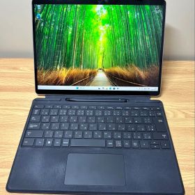 美品 Surface pro 8,Core i5, ペンとキーボード付き