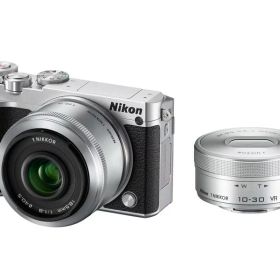【中古】 Nikon ミラーレス一眼 Nikon1 J5 ダブルレンズキット シルバー J5WLKSL 当店保証30日間 人気 ミラーレス 一眼レフ 交換レンズ カメラ