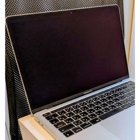 アップル(Apple)のMacBook Pro M2 13.3 シルバー 8GB 256GB 外箱あり(ノートPC)