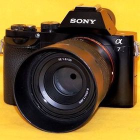 ★一発即決★ソニー「α7」純正レンズ&32GB付★位相差AF対応の最新ファームウェアに更新済です★ミラーレス★フルサイズ★SONY ILCE-7★