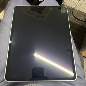 iPad Pro (12.9インチ) 第6世代 256GB シルバー