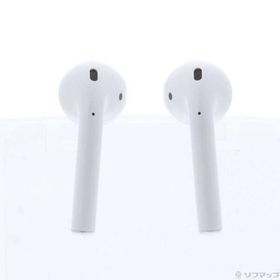 〔中古〕Apple(アップル) AirPods 第2世代 with Wireless Charging Case MRXJ2J／A〔196-ud〕