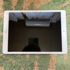 [カバー付]iPad 第7世代 32GB シルバー Wi-Fi 極美品