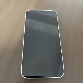 Apple iPhone 11 ホワイト 本体