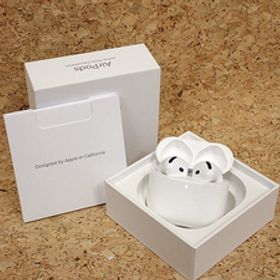 【中古 訳あり】Apple 純正 AirPods 4 アクティブノイズキャンセリング搭載モデル MXP93J/A 本体 ※AirPodsの不一致表示(QJA876-1)