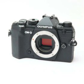 【中古】 《美品》 OLYMPUS OM-D E-M5 Mark III ボディ ブラック 【背面液晶モニター一式部品交換/ファインダー内清掃/各部点検済】 [ デジタルカメラ ]