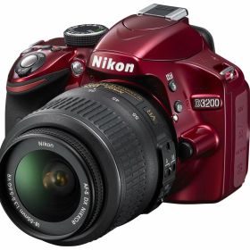 【中古】【非常に良い】Nikon デジタル一眼レフカメラ D3200 ボディー レッド D3200RD