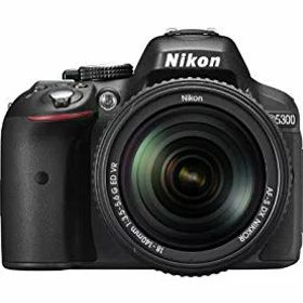 【中古】【非常に良い】Nikon デジタル一眼レフカメラ D5300 18-140VR レンズキット ブラック D5300LK18-140VRBK rdzdsi3