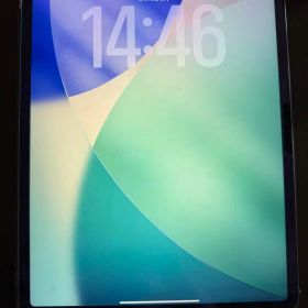 iPad Air (M3) 13インチ