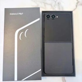【極美品】Samsung Galaxy Z Flip7 ジェットブラック 本体