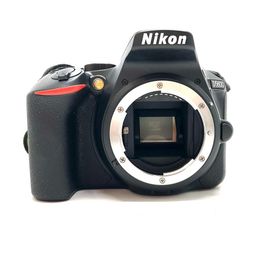 ニコン(Nikon)の【全額返金保証】【最速発送】Nikon デジタル一眼 D5600 ボディ 美品 動作確認済(デジタル一眼)