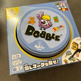 Dobble カードゲーム