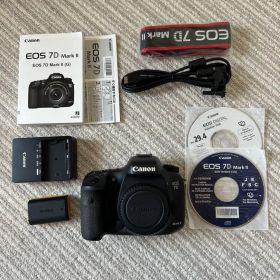 Canon EOS 7D Mark II 本体