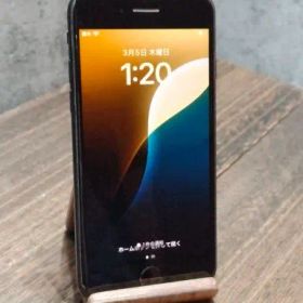 美品 iphone SE 第2世代 64GBSIMフリー スマホ